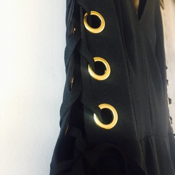 Finders Keepers Amos Dress - Picture 6 of 7